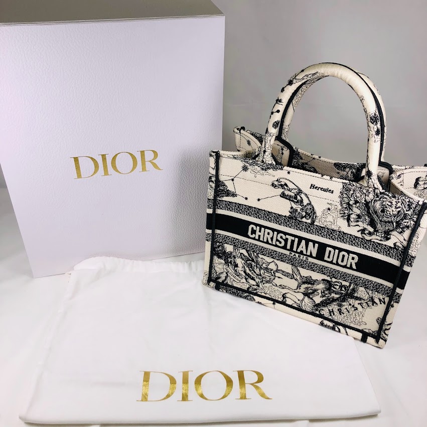 ディオール　Dior　ブックトート　箱付き