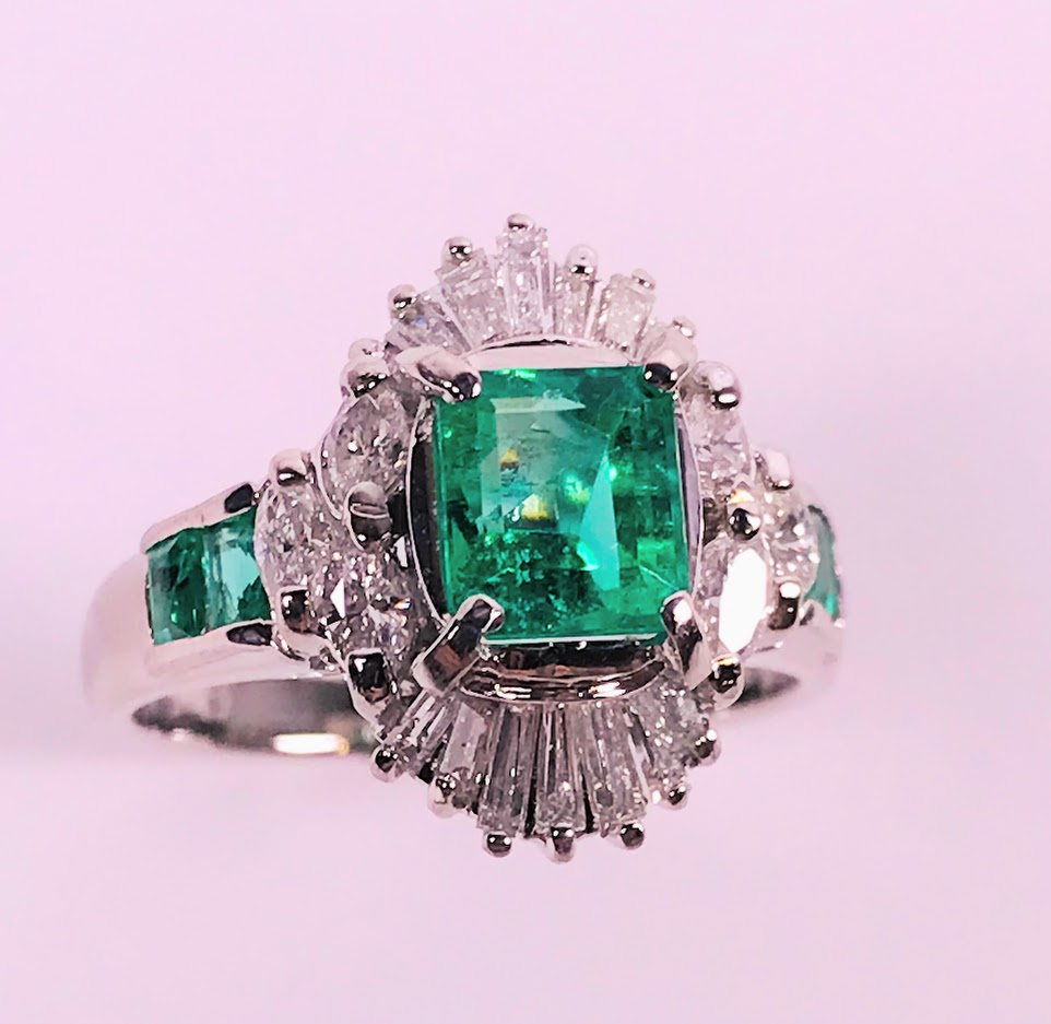 0.799ct エメラルド プラチナ リング