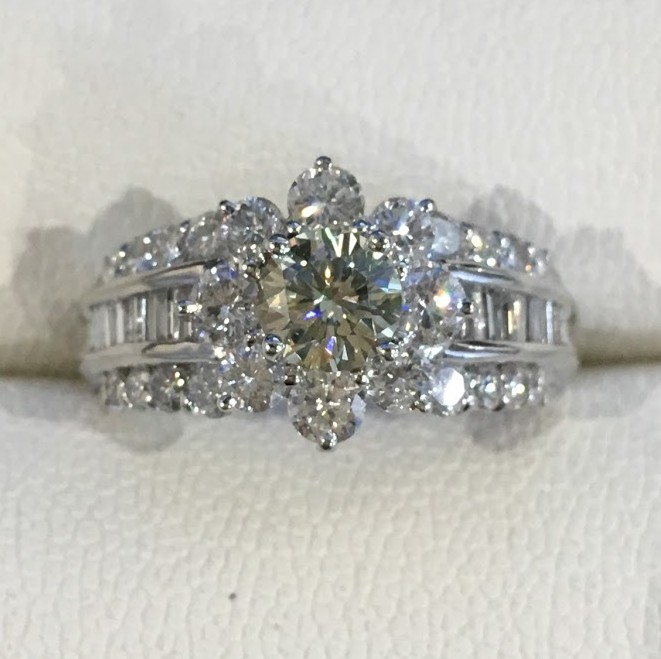 Pt900 1.1ct 0.6ct ダイヤリング