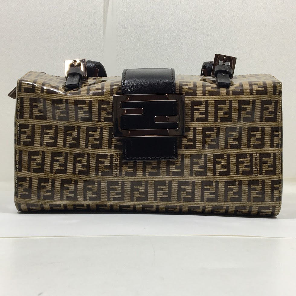 フェンディ ズッカ柄スクエアハンドバッグ