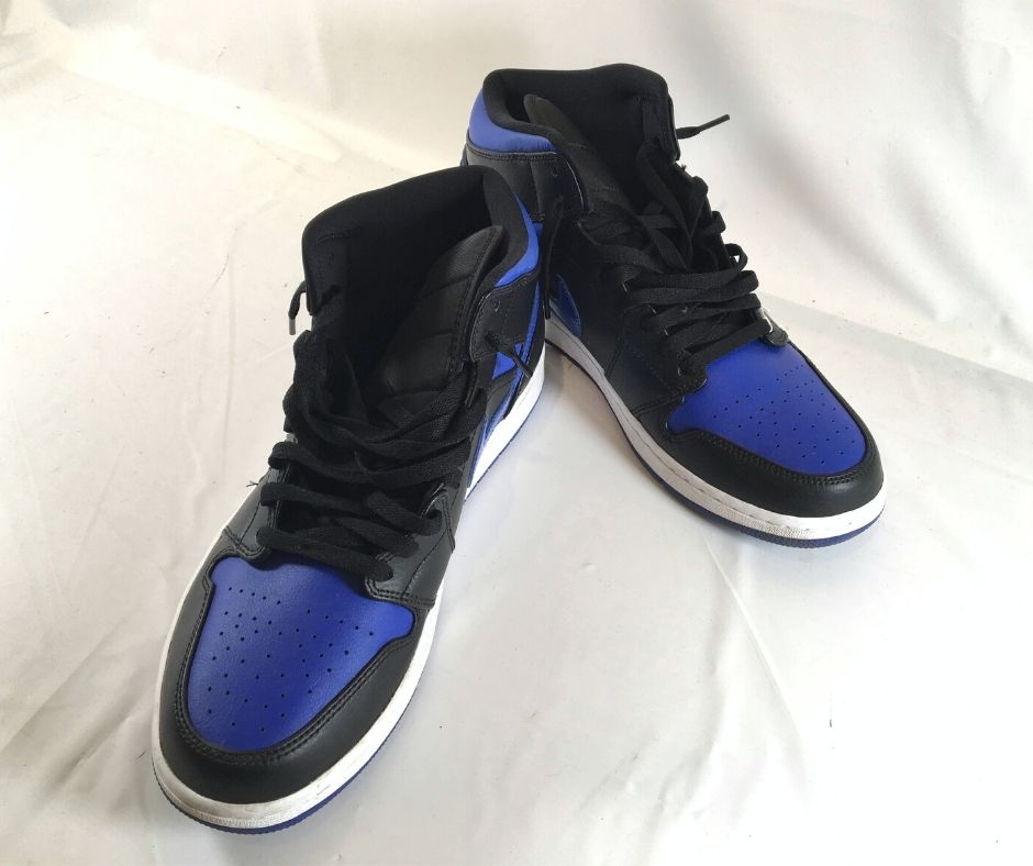 【ナイキ】エアジョーダン1 MID