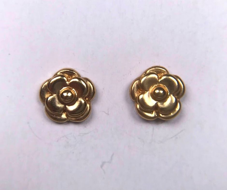 【シャネル】ピアス カメリア